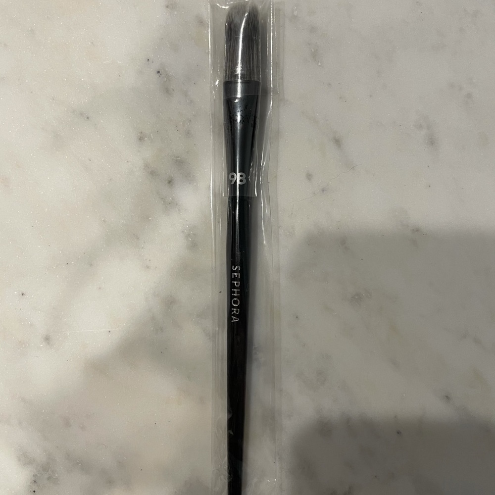 Sephora collection pro highlight brush #98